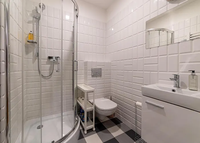 Rentplanet - Na Grobli Appartement